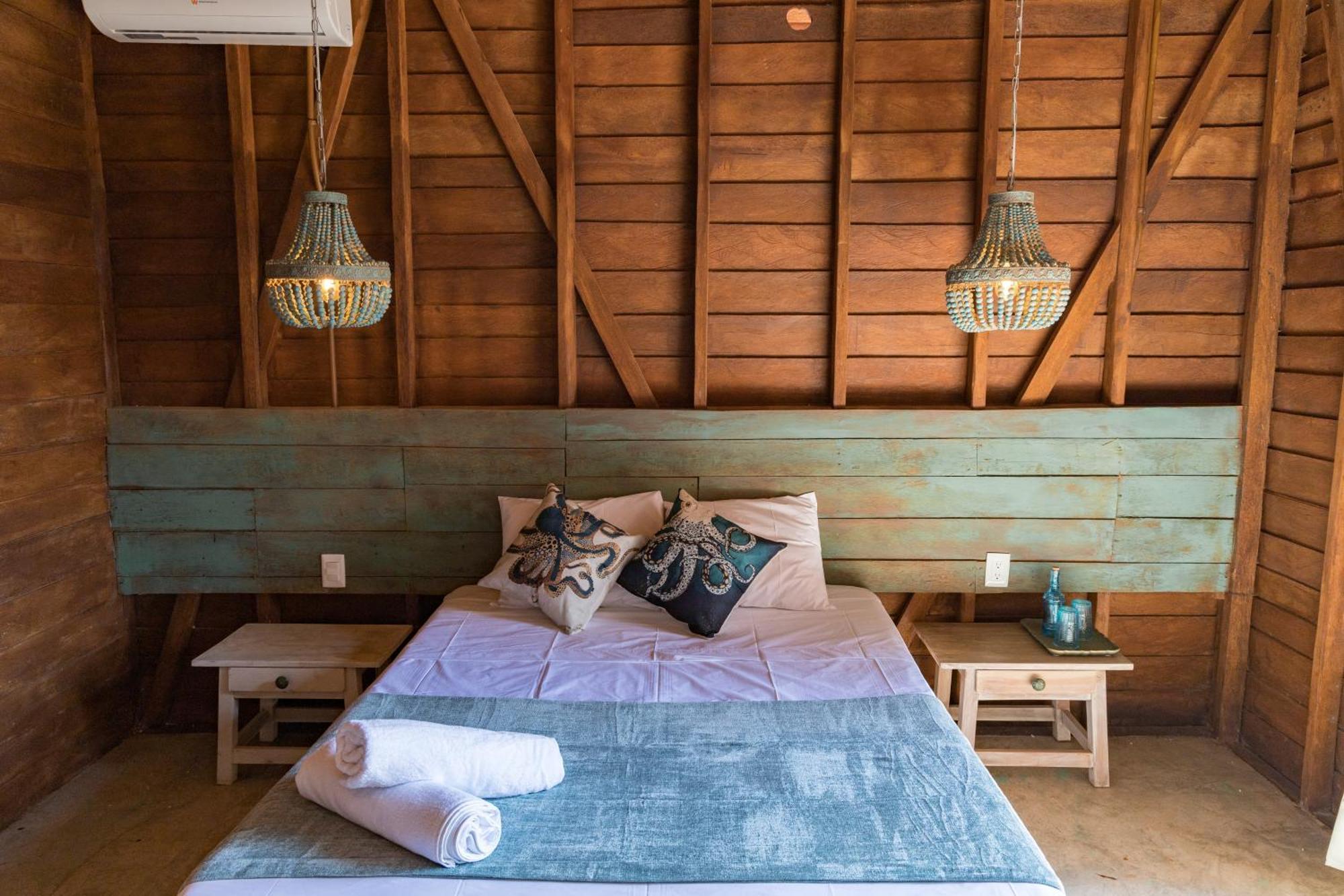 Krak-Inn Holbox - Self Check In Экстерьер фото
