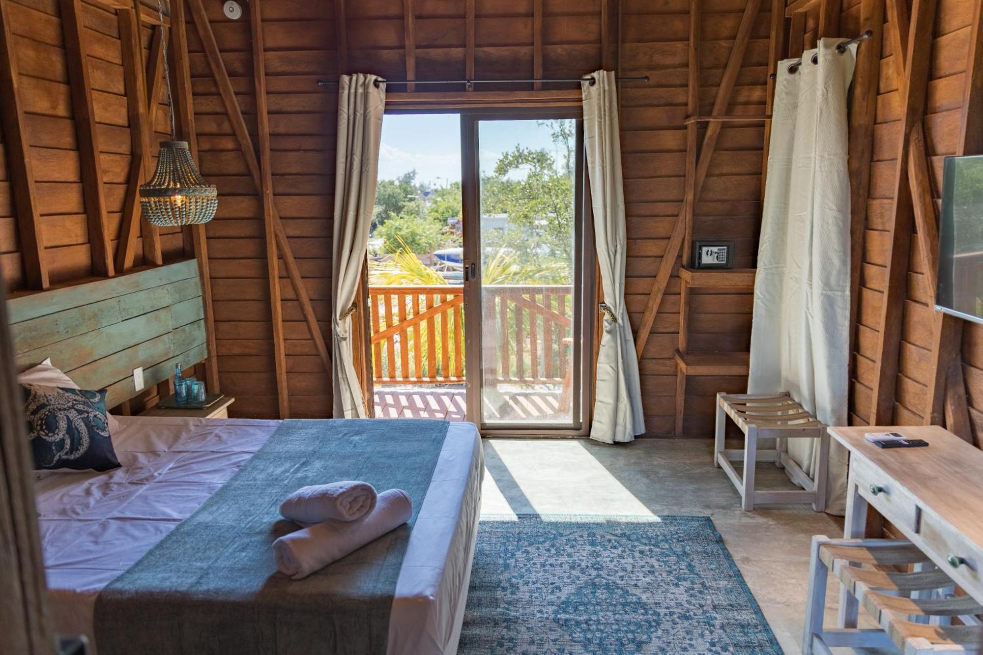 Krak-Inn Holbox - Self Check In Экстерьер фото